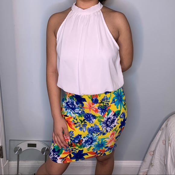 Floral Dress ✨ - Picture 2 of 6